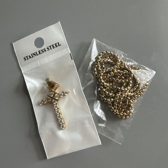 Cross Pendant Cubic Zirconia Stainless Steel Necklace Jesus Gift Her Chain Gold - Picture 6 of 6